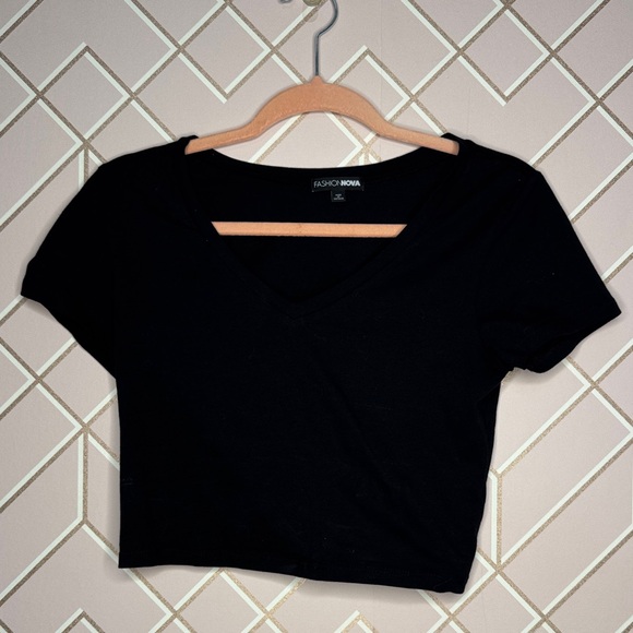 Fashion Nova Tops - Fashion Nova Classic V Neck Black Crop Top Medium